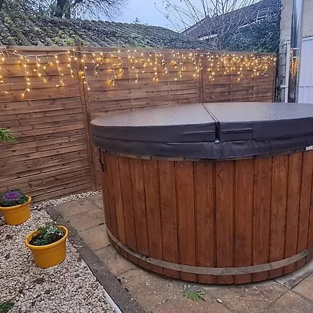 La Charmante Au Bain Nordique Holiday home Torcenay